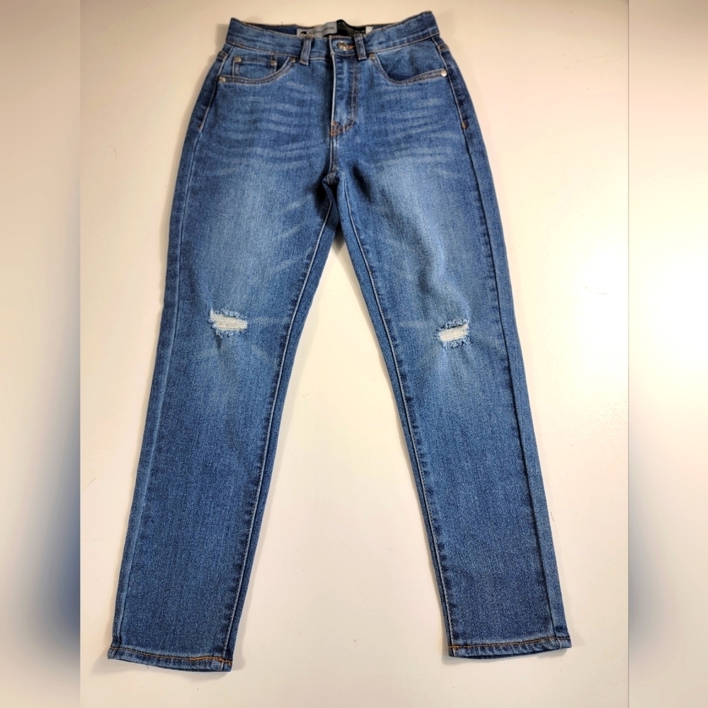 Levi's Silver Tab Mini Mom Jeans Youth 10R Blue Denim Girls High Waist EUC.